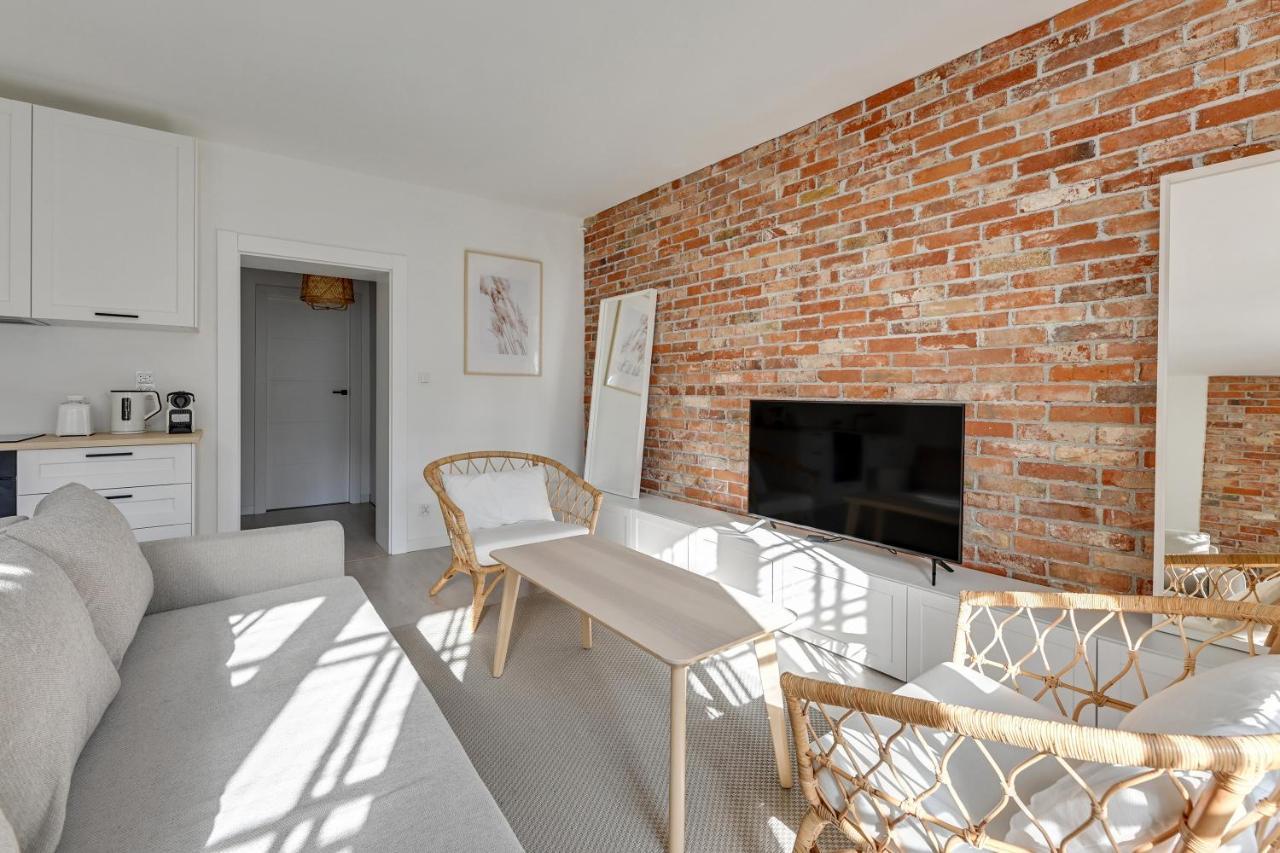 Comfort Apartments Dlugi Targ Гданск Екстериор снимка