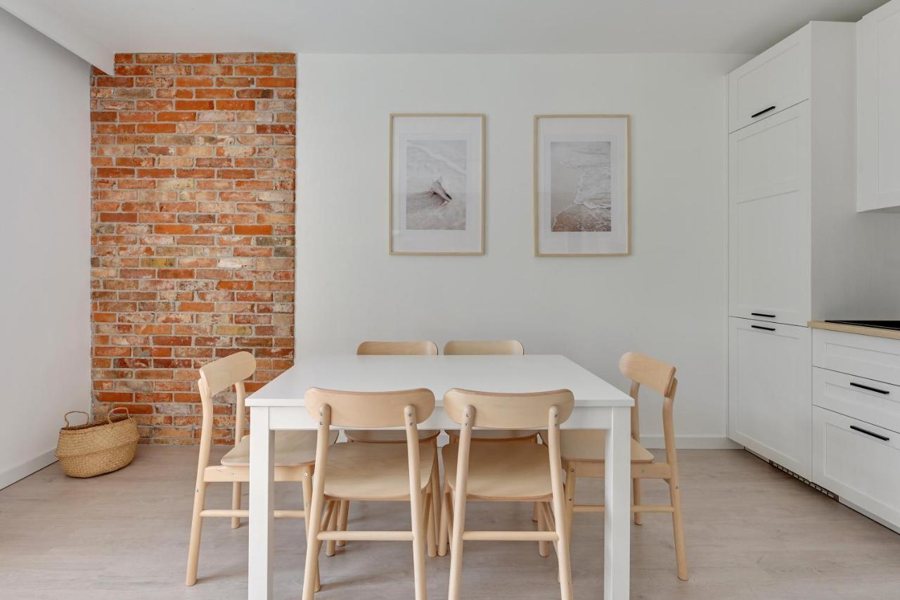 Comfort Apartments Dlugi Targ Гданск Екстериор снимка